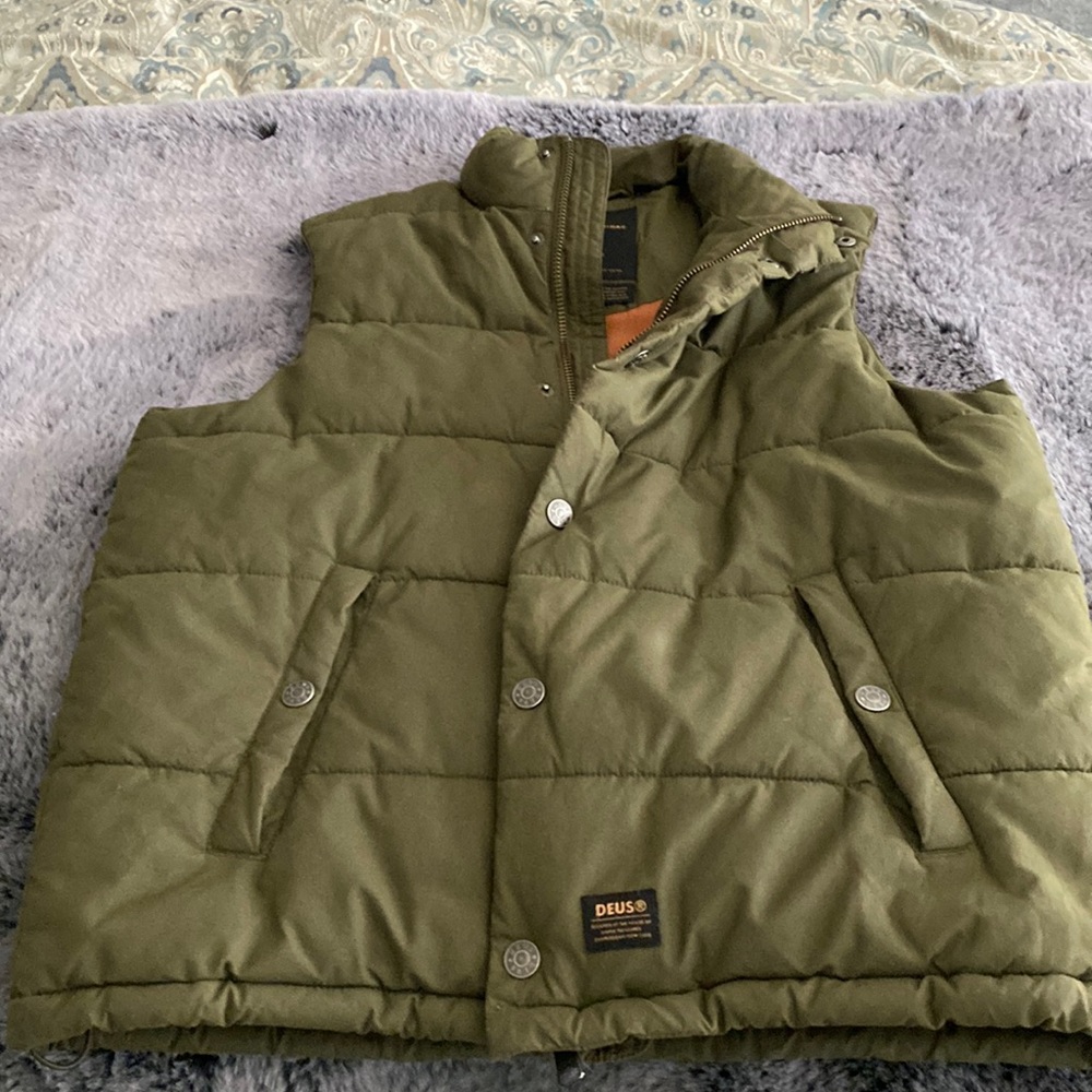 Deus Ex Machina olive vest